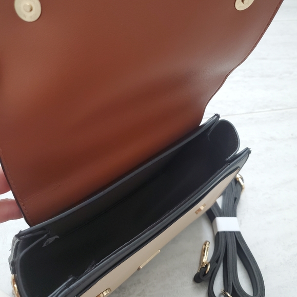 Crossbody bag - Picture 3 of 5